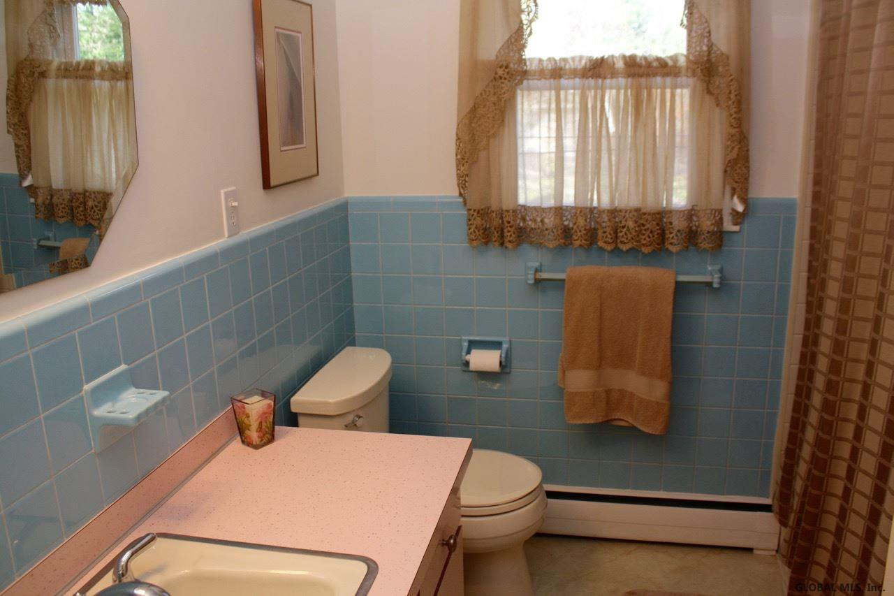 29 Clarkson Road Bethlehem, NY 12054 - Photo 12 of 19 Photo 12