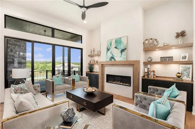 $789,900 | 2317 Southwest Morris Drive, Lee's Summit, MO 64082