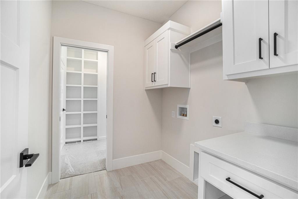 2317 Southwest Morris Drive Lee's Summit, MO 64082 - Photo 22 of 39