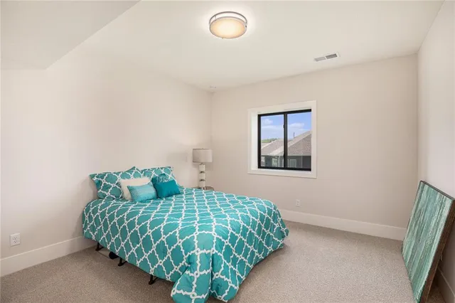 $789,900 | 2317 Southwest Morris Drive, Lee's Summit, MO 64082