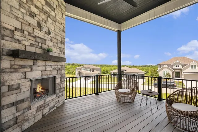 $789,900 | 2317 Southwest Morris Drive, Lee's Summit, MO 64082