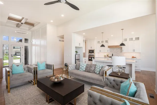 $789,900 | 2317 Southwest Morris Drive, Lee's Summit, MO 64082