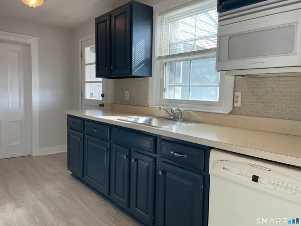 $2,500 | 247 East Avenue, Unit 2, Norwalk, CT 06855