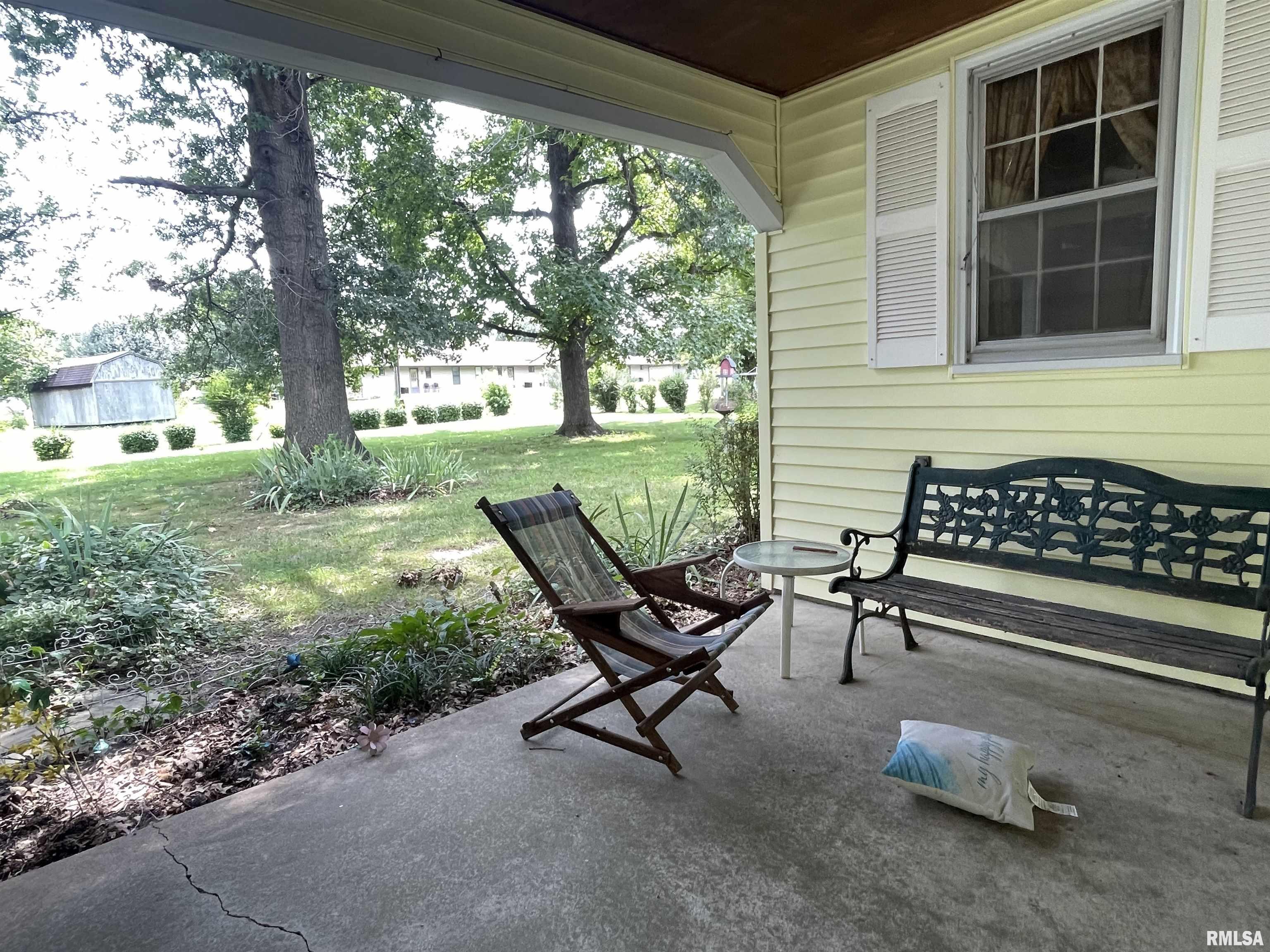 53 Candy Lane Murphysboro, IL 62966 - Photo 4 of 46