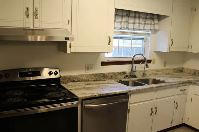 $199,900 | 267 Barbara Drive, Ozark, AL 36360