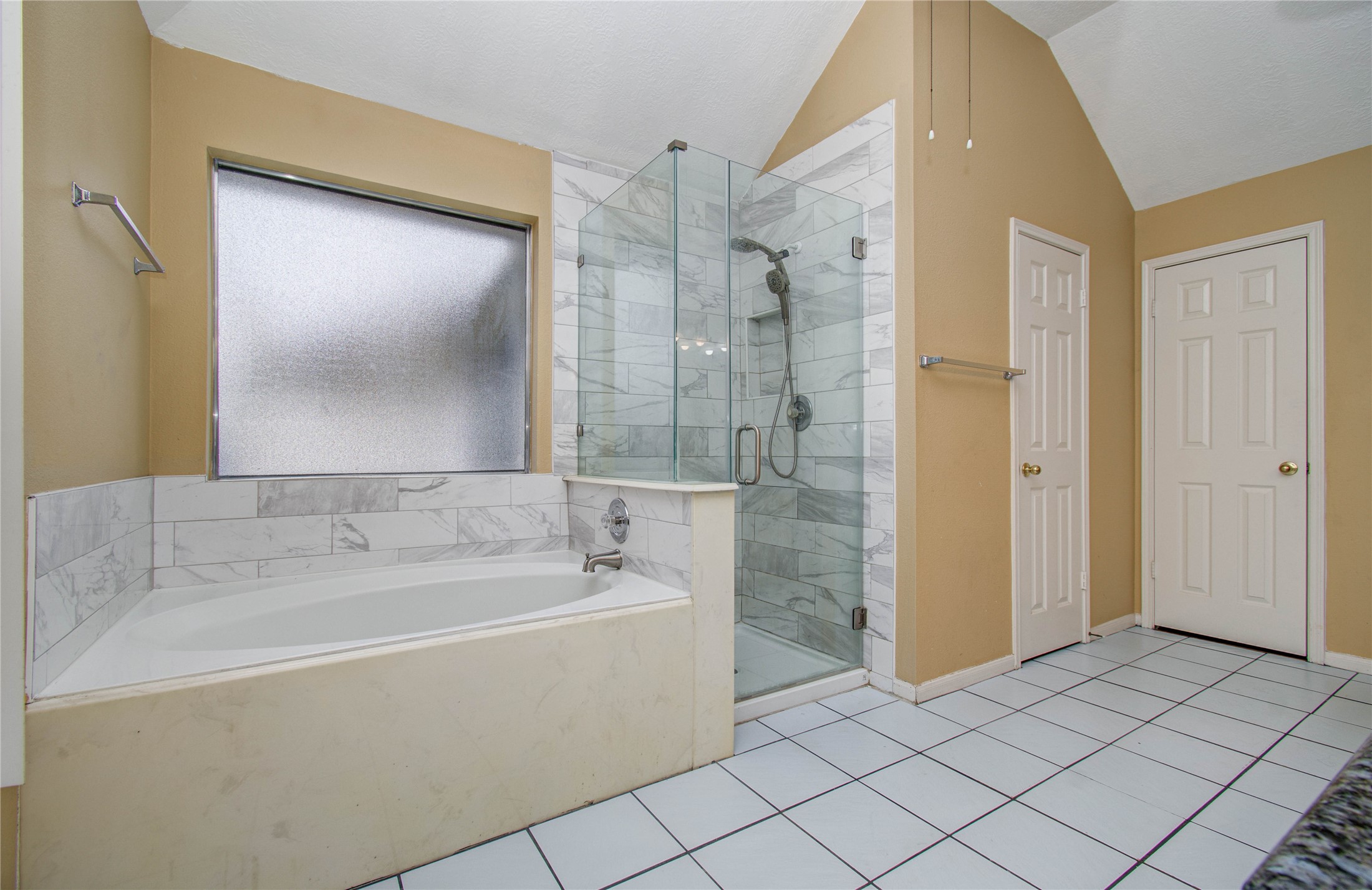 16218 Ruffian Drive Friendswood, TX 77546 - Photo 12 of 22