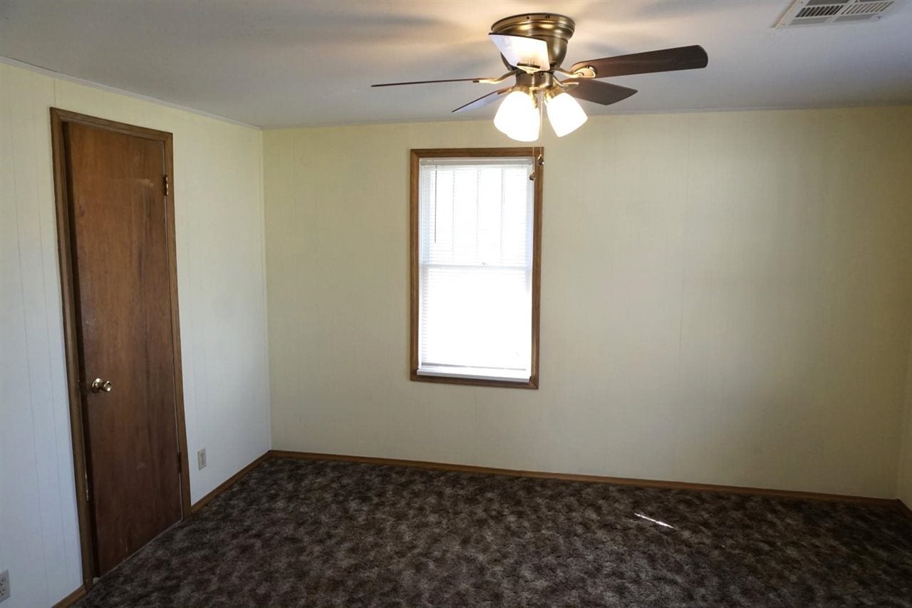 710 Locust Street Perry, OK 73077 - Photo 9 of 24 Gallery Image 9