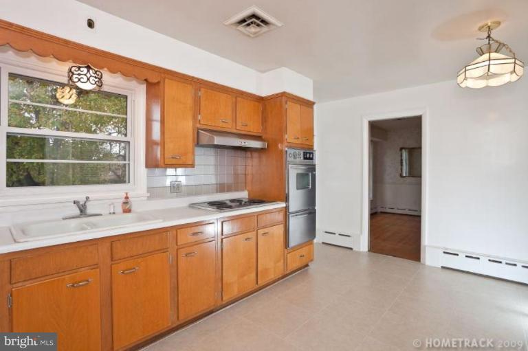 9901 Fox Hill Road Perry Hall, MD 21128 - Photo 11 of 20 Kitchen #3