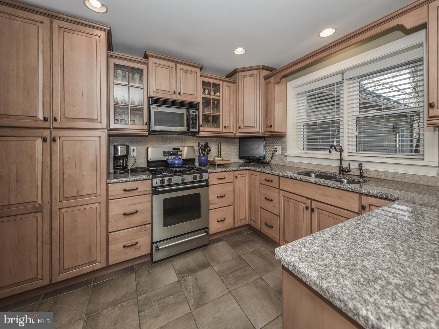 908 Edgewood Road Yardley, PA 19067 - Photo 12 of 39 Kitchen