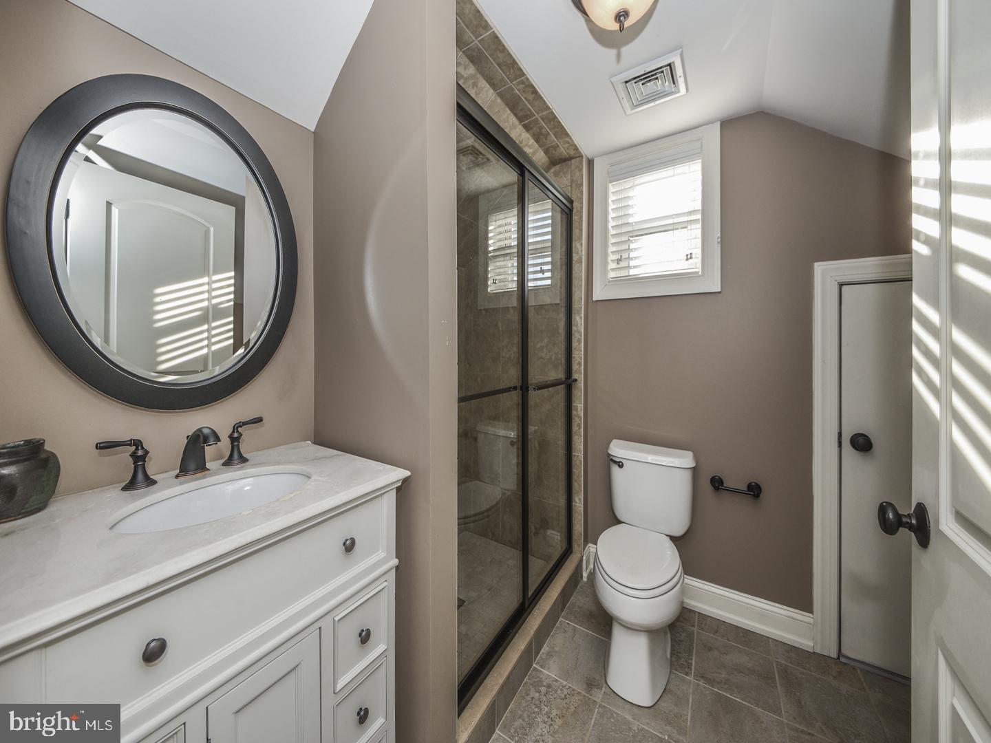 908 Edgewood Road Yardley, PA 19067 - Photo 31 of 39 Bathroom #4