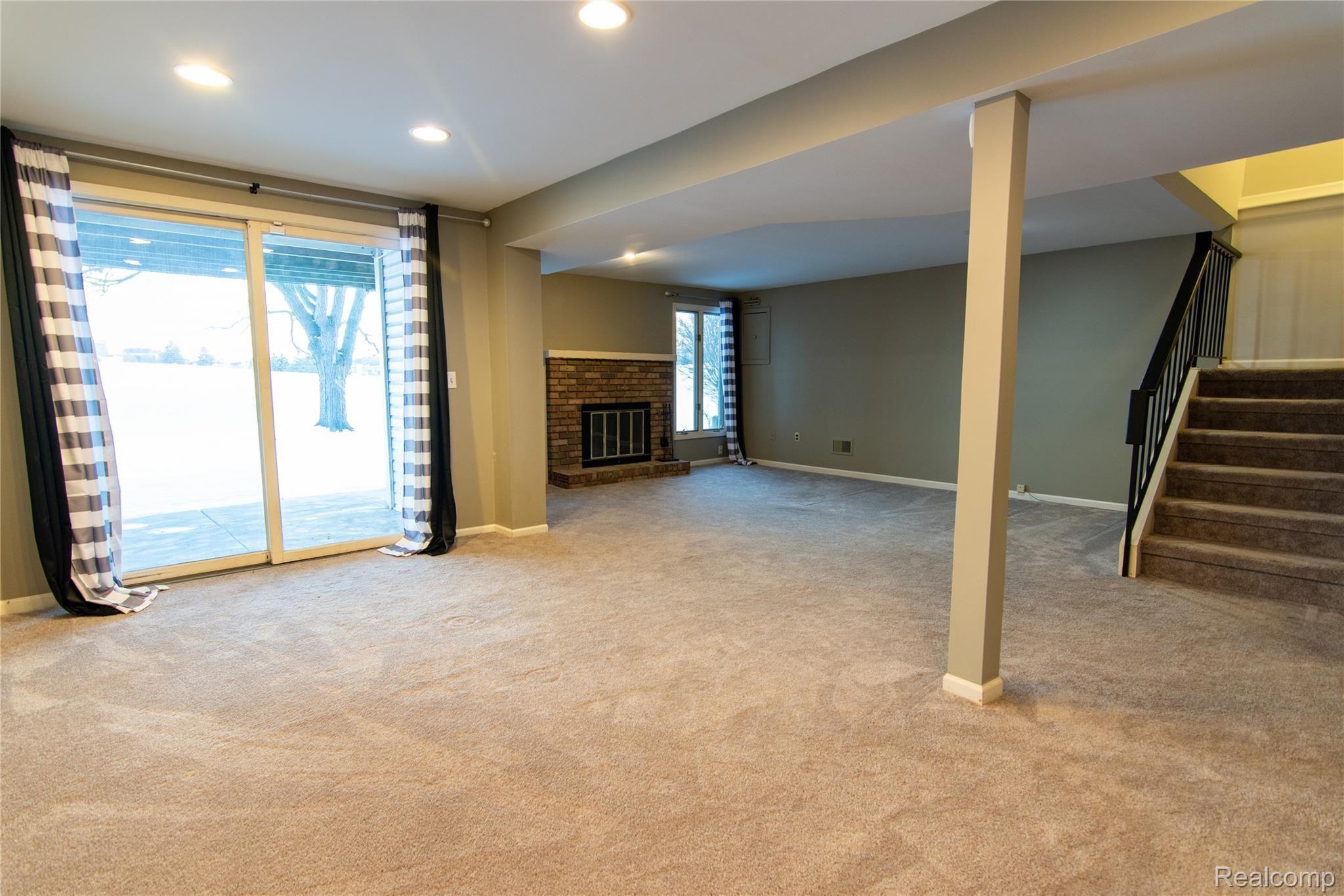 936 Golfview Court Rochester, MI 48307 - Photo 38 of 47 Edited-5345.JPG