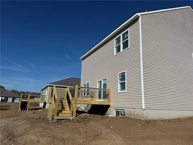 $422,990 | 709 Fallen Leaf Drive, Belton, MO 64012