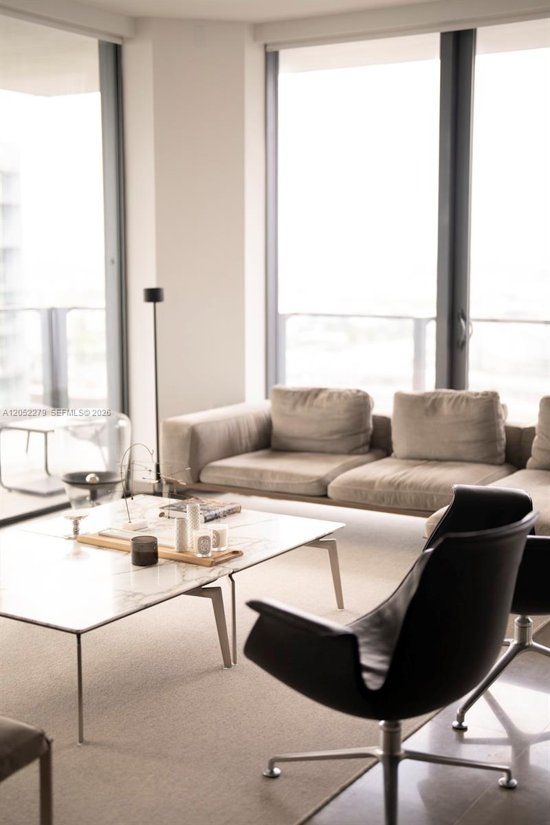 88 Southwest 7th Street, Unit 2712 Miami, FL 33130 - Photo 10 of 16