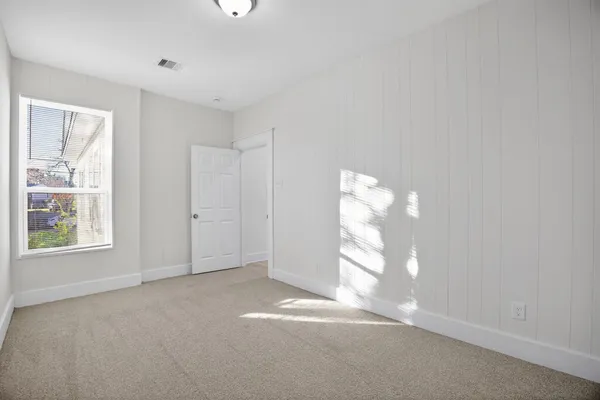 a view of empty room with window