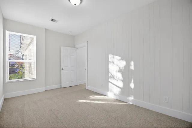 $2,250 | 304 West Vulcan Street, Brenham, TX 77833