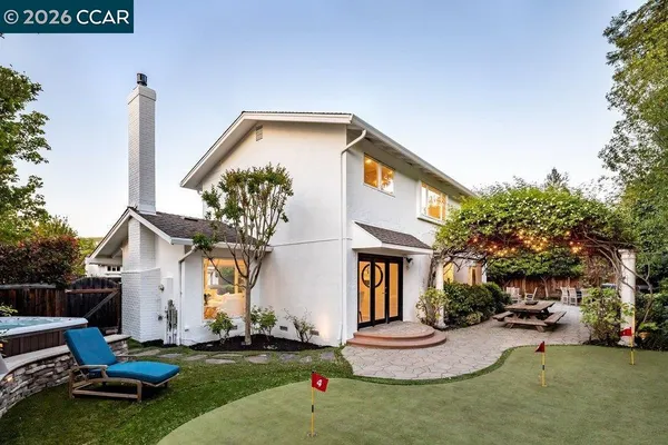 $1,795,000 | 26 Juniper Way, Moraga, CA 94556