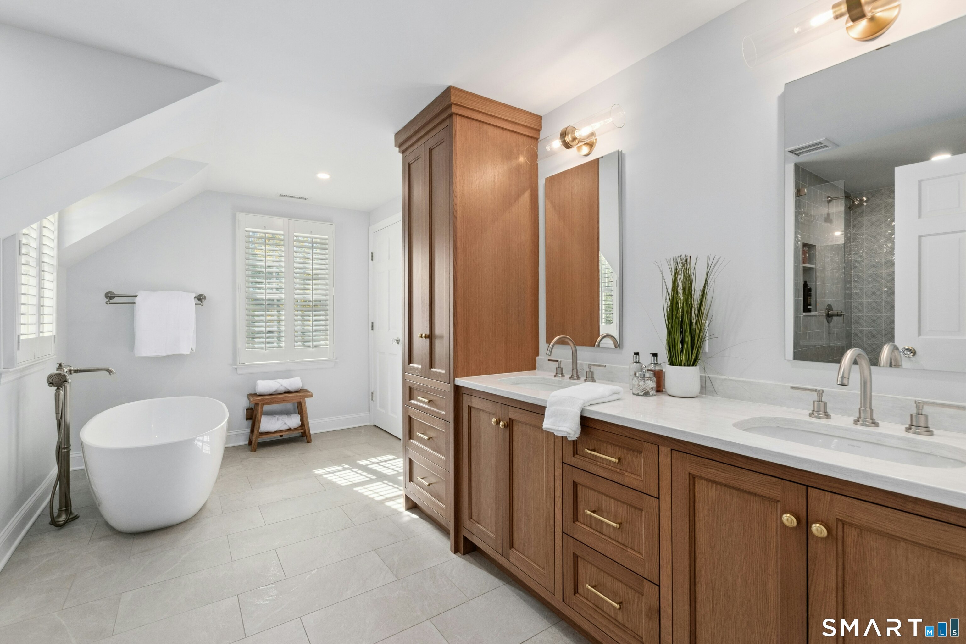39 Leeuwarden Road Darien, CT 06820 - Photo 22 of 40
