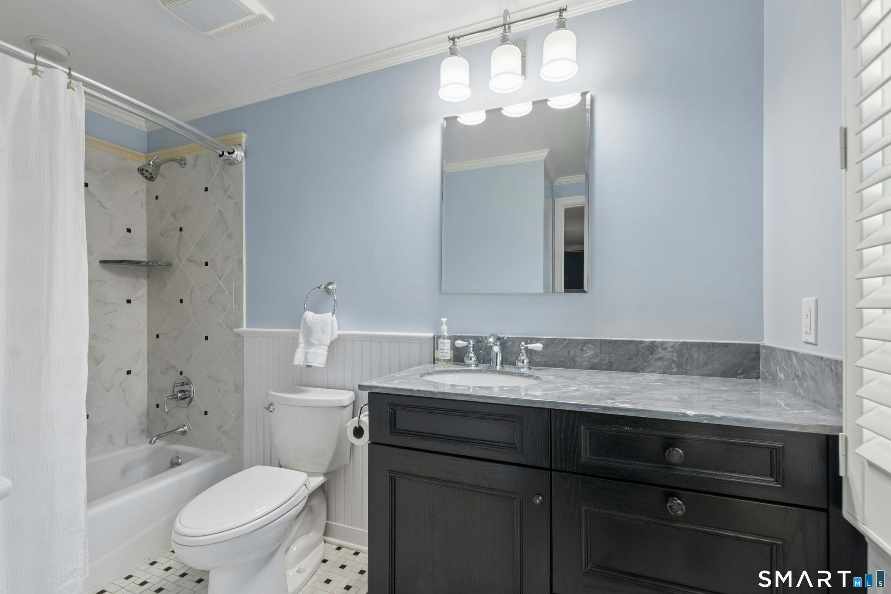 39 Leeuwarden Road Darien, CT 06820 - Photo 28 of 40