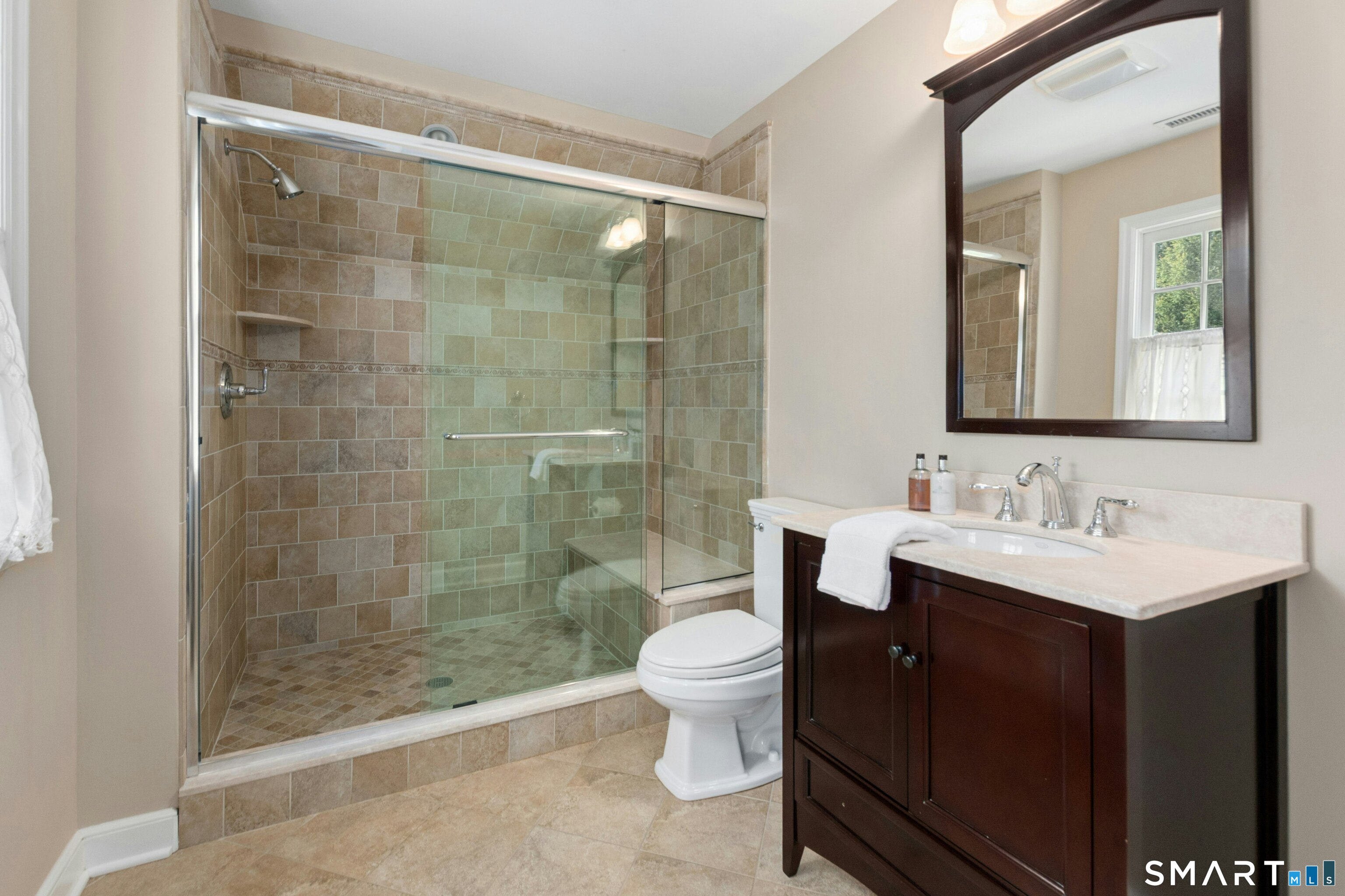 39 Leeuwarden Road Darien, CT 06820 - Photo 32 of 40