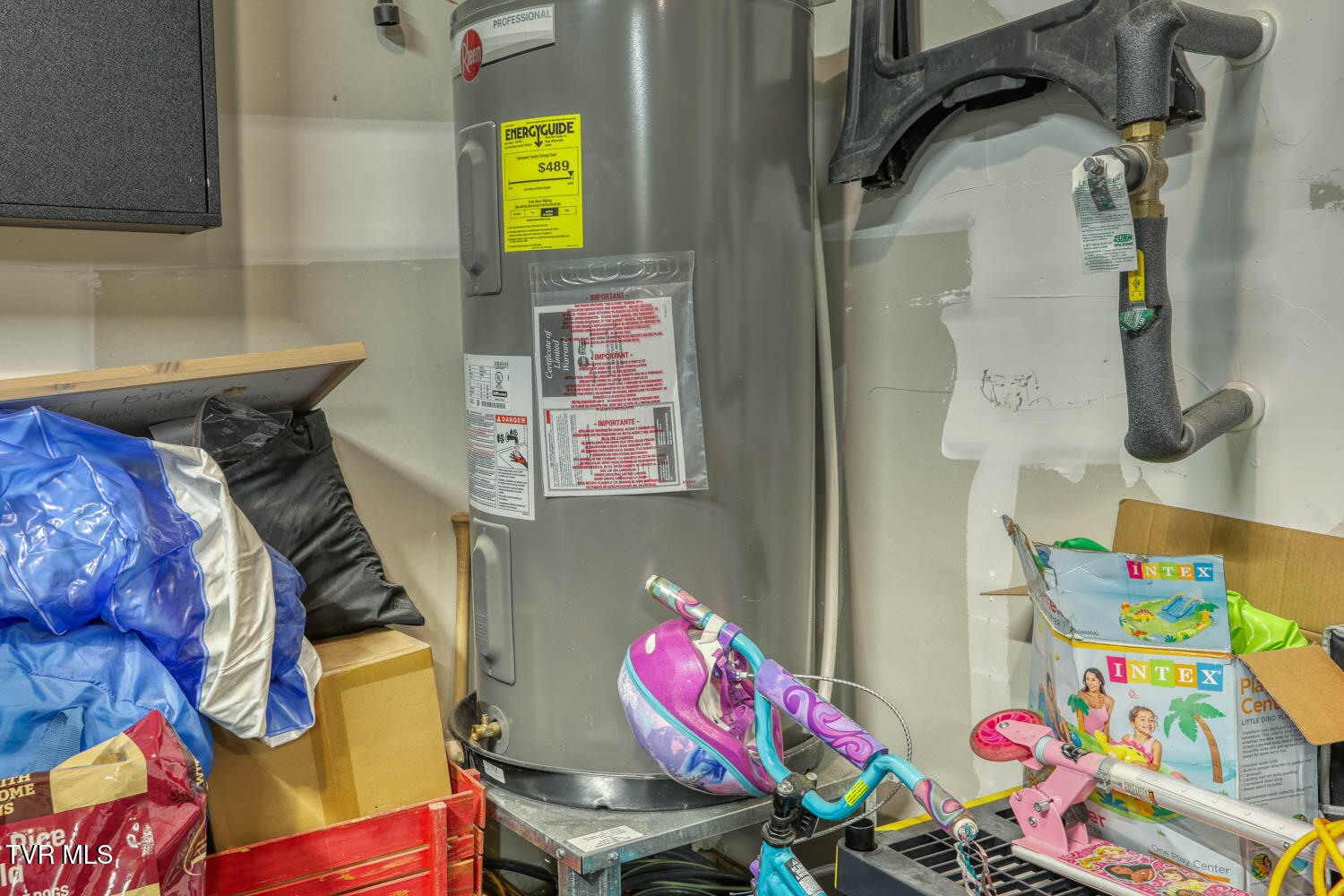 2484 Bridgeforth Crossing Kingsport, TN 37664 - Photo 38 of 66 2484 Edinburgh. Kpt MLSb (26 of 54)