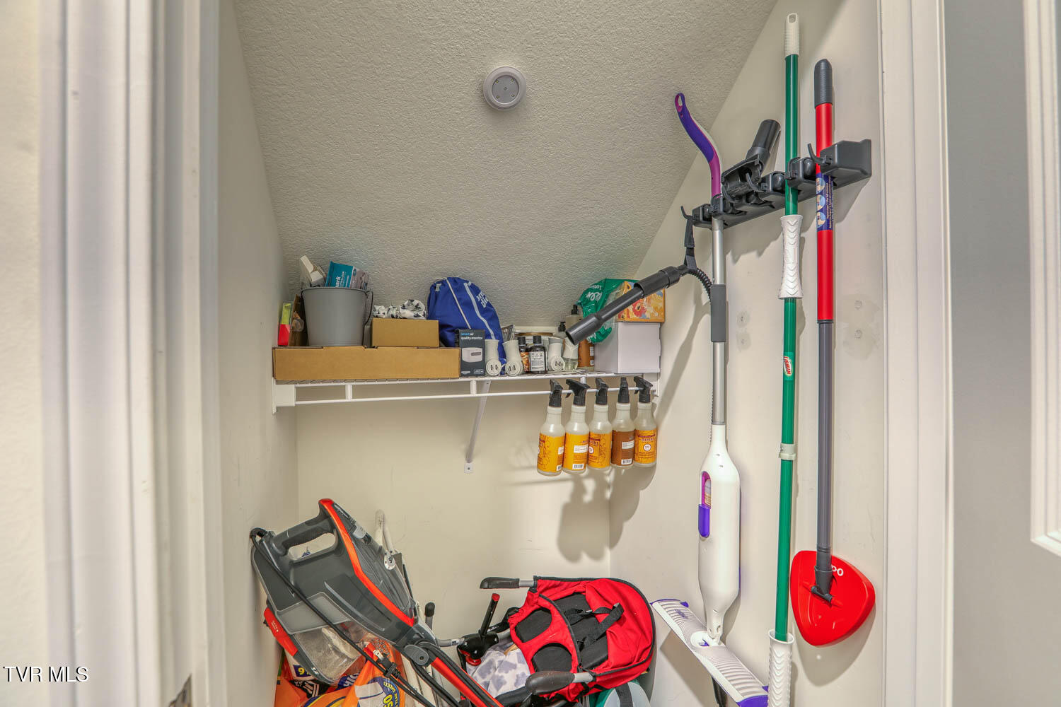 2484 Bridgeforth Crossing Kingsport, TN 37664 - Photo 43 of 66 2484 Edinburgh. Kpt MLSb (31 of 54)