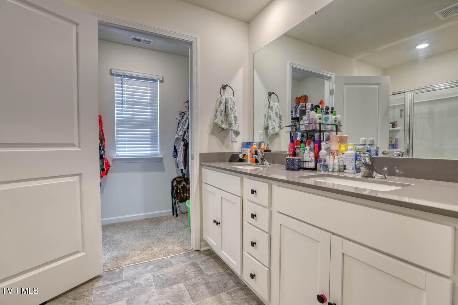 2484 Bridgeforth Crossing Kingsport, TN 37664 - Photo 48 of 66 MASTER BEDROOM