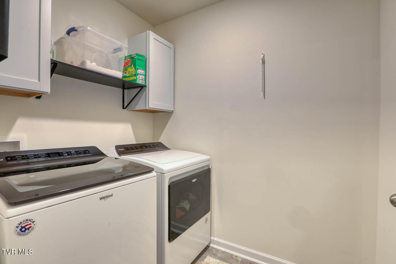 2484 Bridgeforth Crossing Kingsport, TN 37664 - Photo 56 of 66 2nd level laundry.