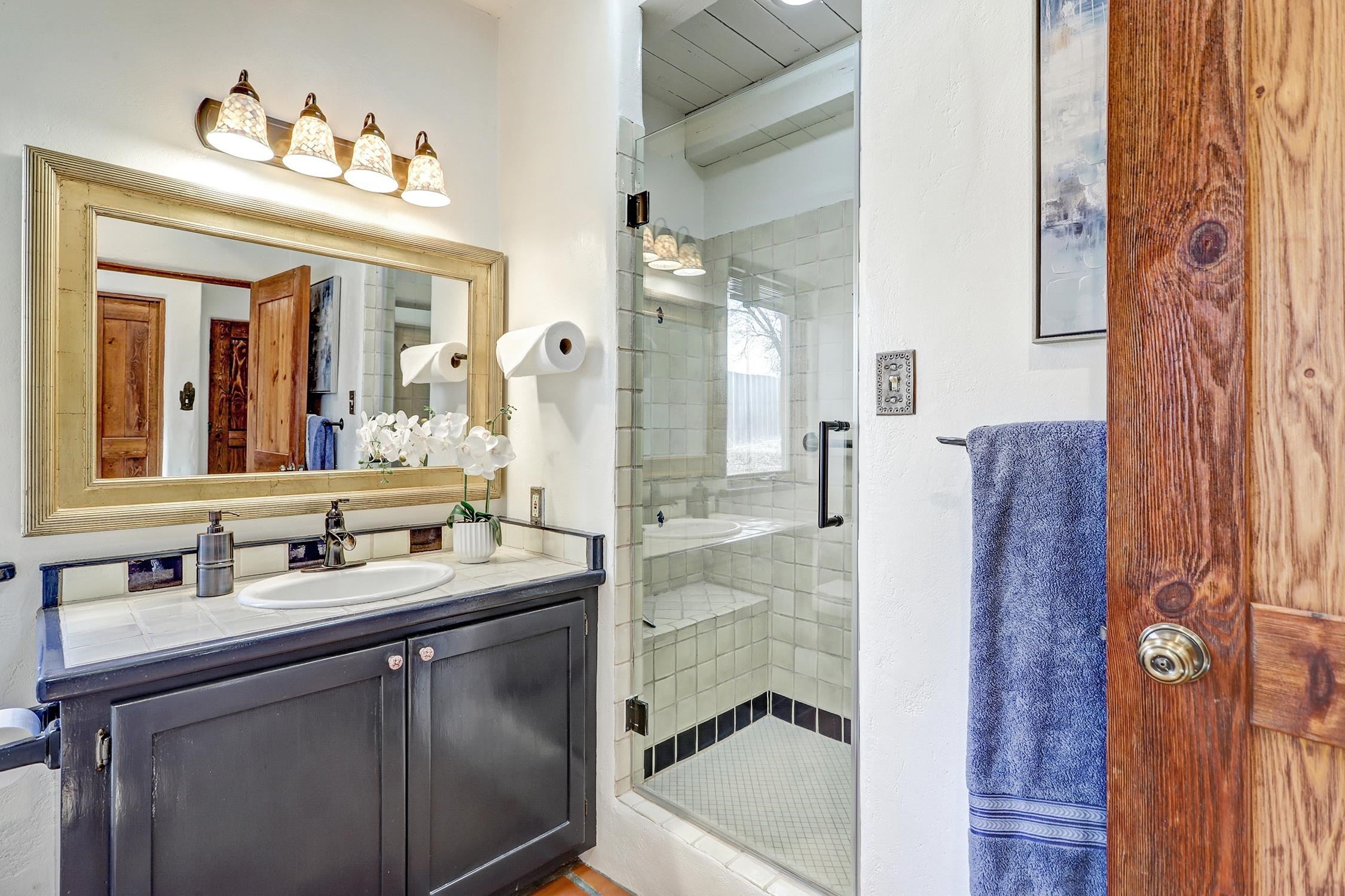9 Hilltop Road Ranchos de Taos, NM 87557 - Photo 21 of 40 Gallery Image 21
