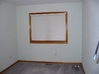 6796 Grenville Road Temperance, MI 48182 - Photo 15 of 17 Bedroom