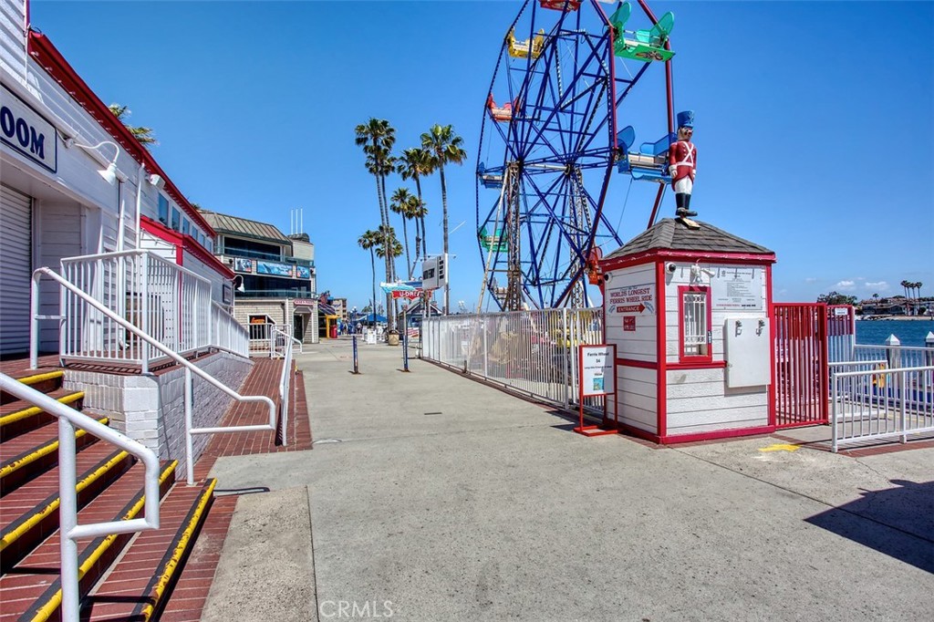 415 Edgewater Place Newport Beach, CA 92661 - Photo 15 of 16 Fun Zone