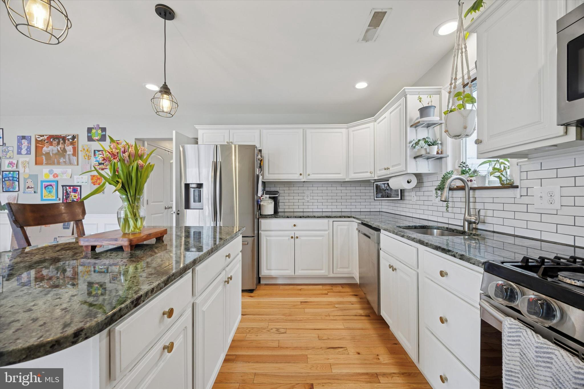 334 Holmes Road Holmes, PA 19043 - Photo 10 of 25 Gallery Image 10