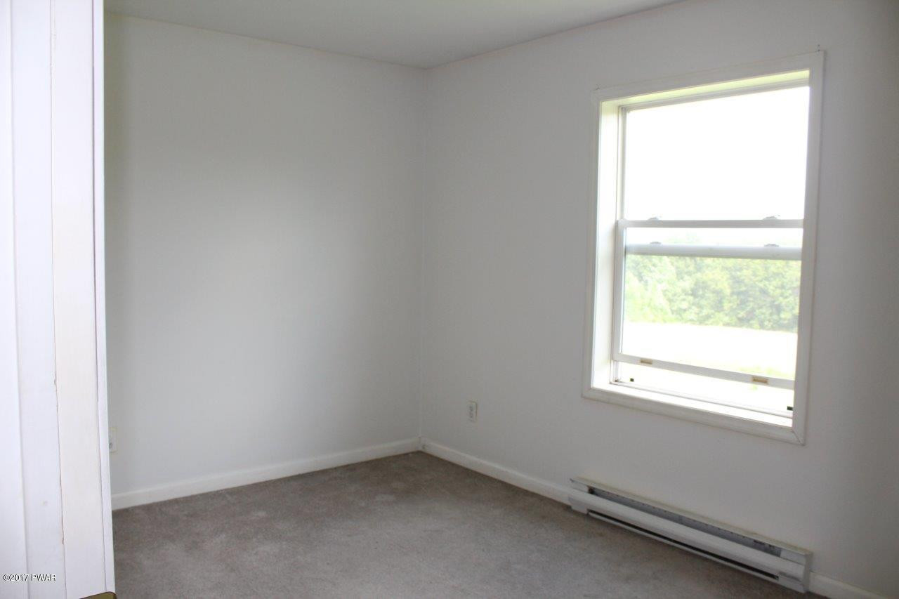 35 Bortree Road Moscow, PA 18444 - Photo 10 of 12