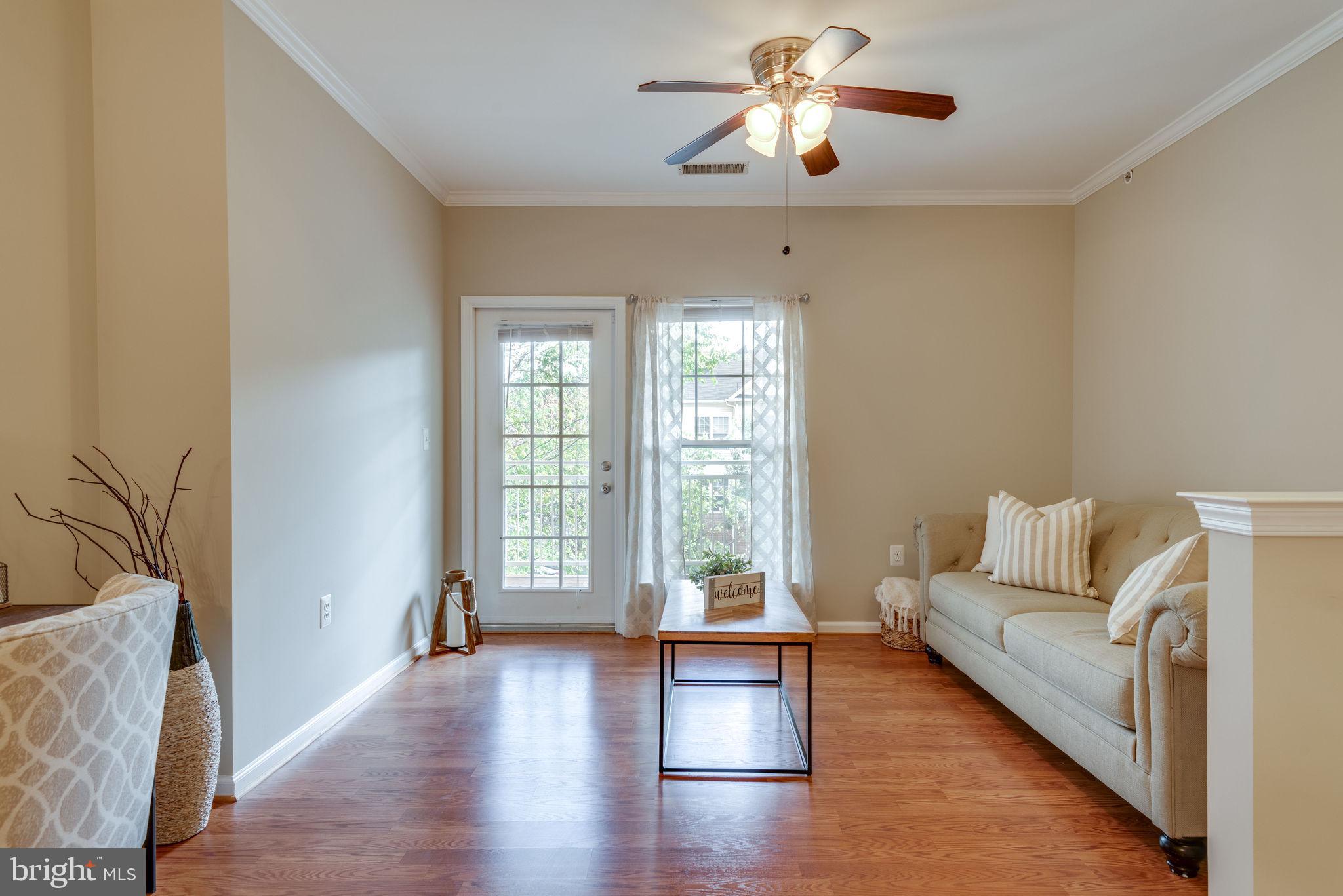 1516 North Point Drive, Unit 304 Reston, VA 20194 - Photo 2 of 22 Living Room