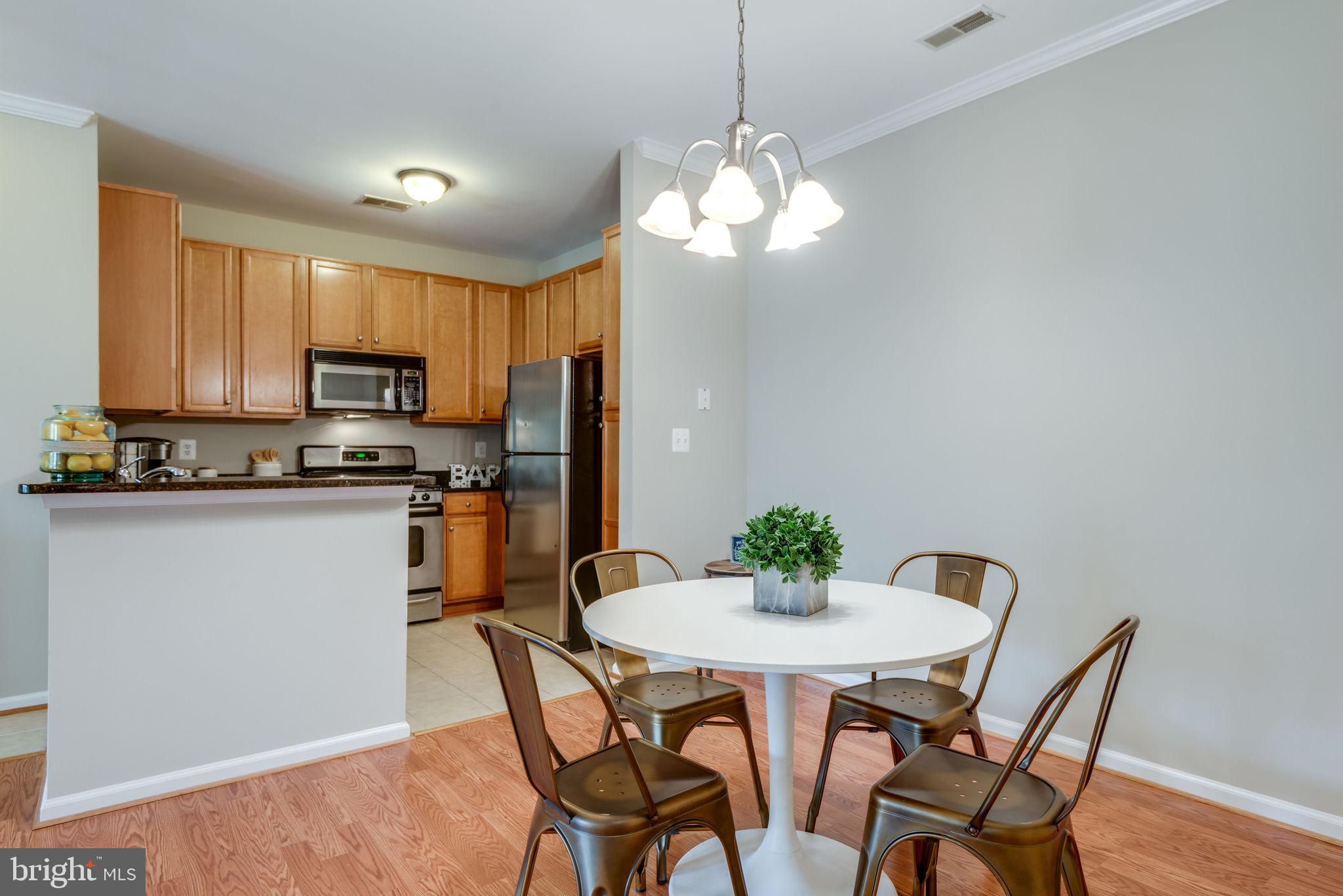 1516 North Point Drive, Unit 304 Reston, VA 20194 - Photo 7 of 22 Dining Room