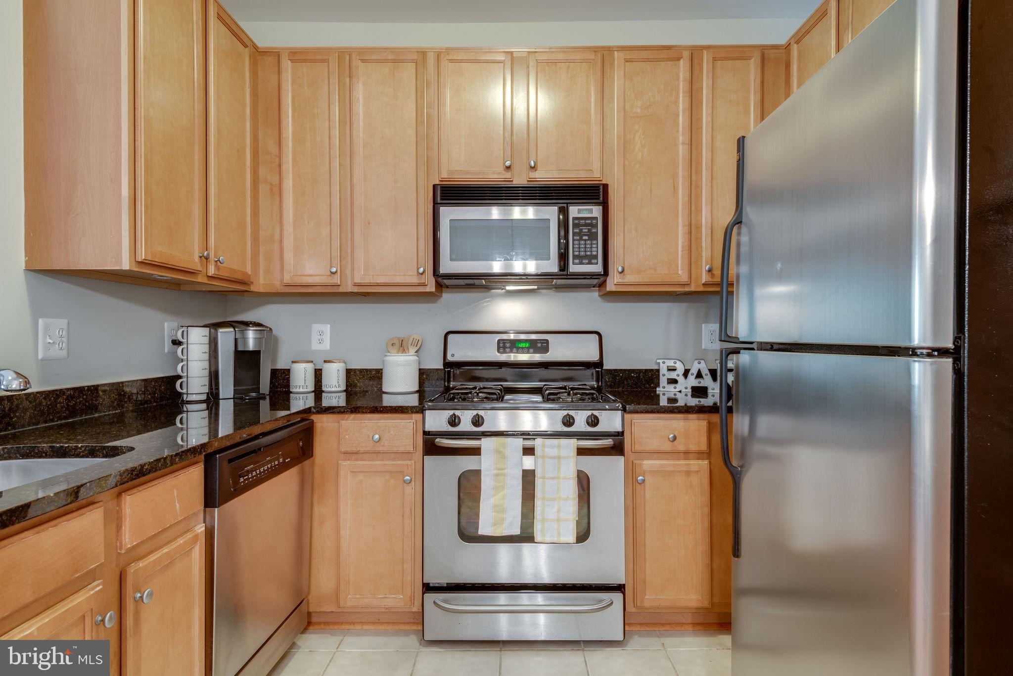 1516 North Point Drive, Unit 304 Reston, VA 20194 - Photo 9 of 22 Kitchen