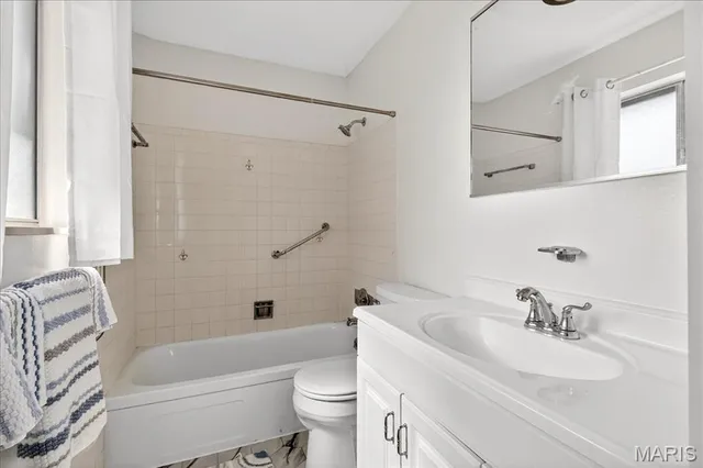 $2,350 | 354 Burncoate Drive, Oakville, MO 63129