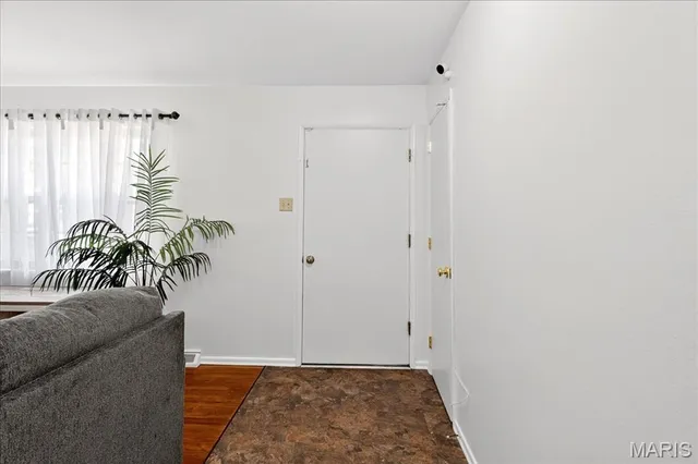 $2,350 | 354 Burncoate Drive, Oakville, MO 63129