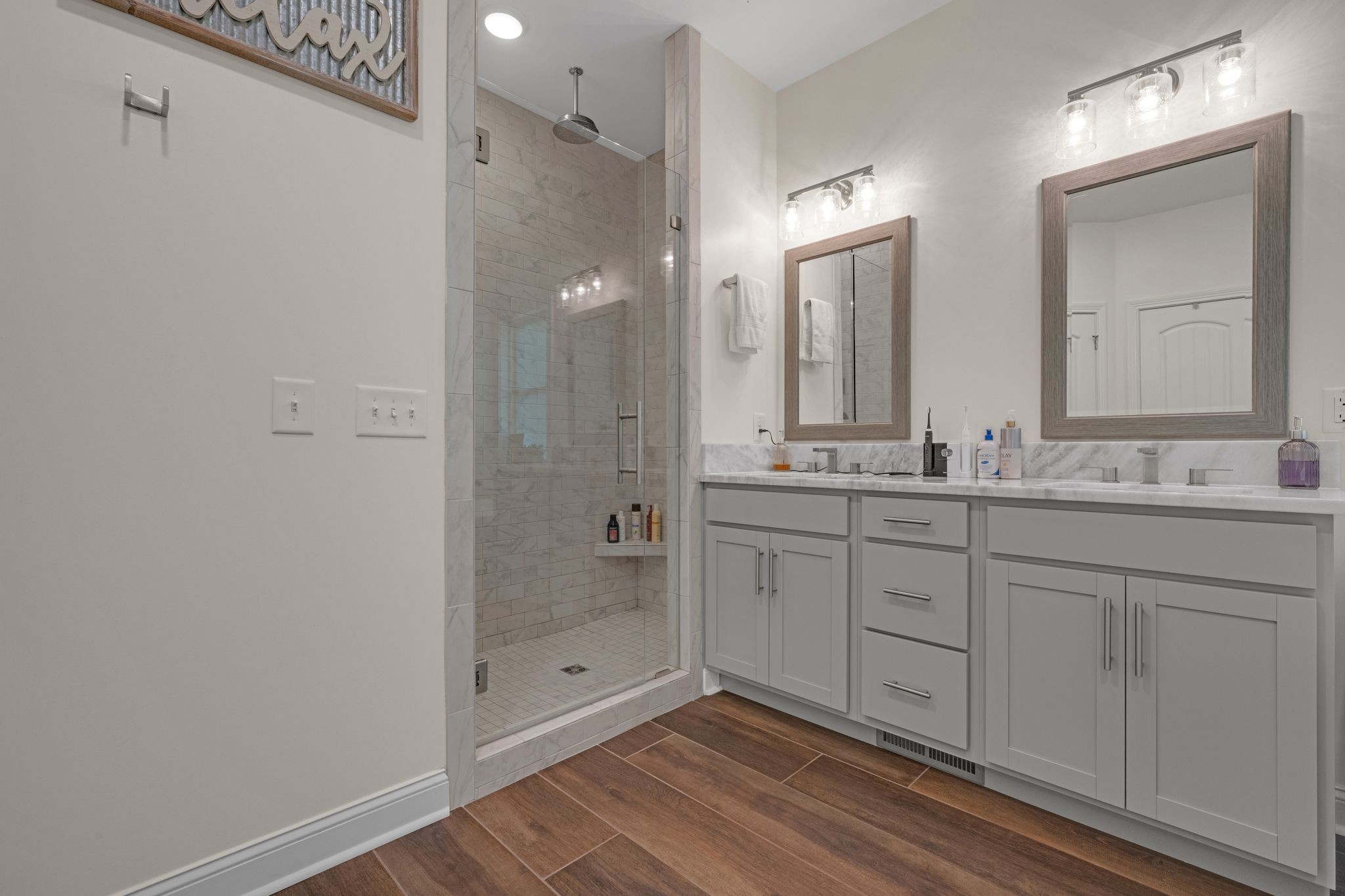 1640 Greenwood Road Charlotte, TN 37036 - Photo 21 of 37 Master bath Tile~Granite~Dual Vanity