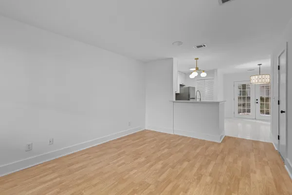 $2,975 | 1211 Meadow Park Lane, Unit B, Mount Pleasant, SC 29464