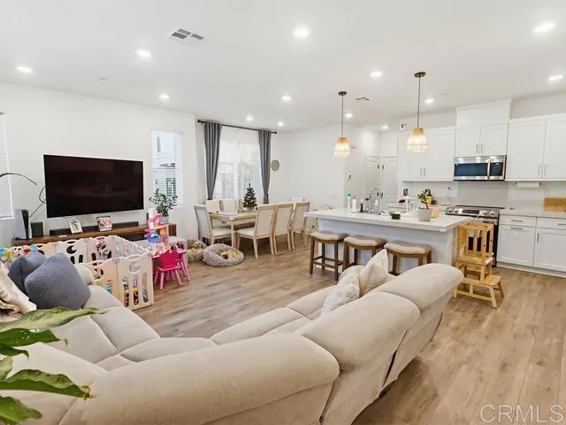 $775,000 | 760 Jilian Street, Unit 1, Chula Vista, CA 91911