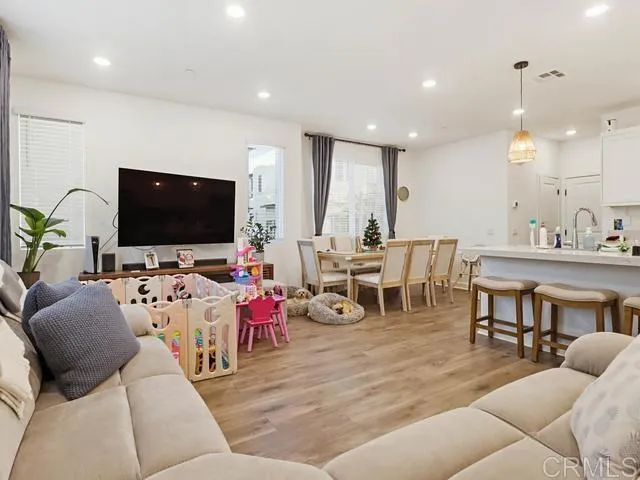 $775,000 | 760 Jilian Street, Unit 1, Chula Vista, CA 91911