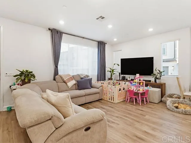 $775,000 | 760 Jilian Street, Unit 1, Chula Vista, CA 91911