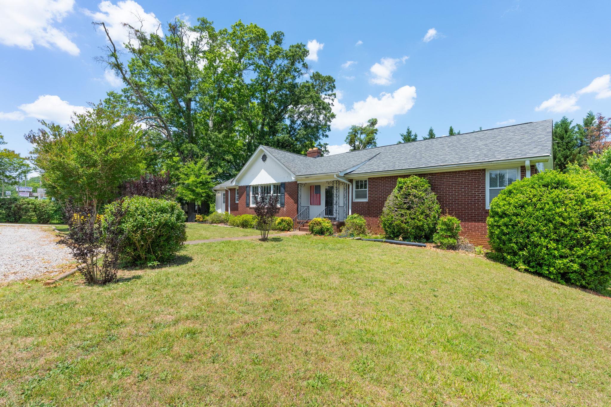 110 West Main Street Duncan, SC 29334 - Photo 32 of 44