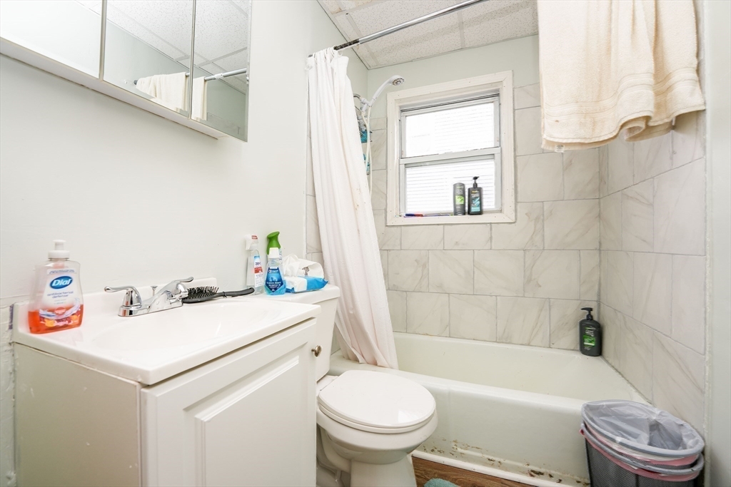 83 Jencks Street Fall River, MA 02723 - Photo 17 of 38 Gallery Image 17