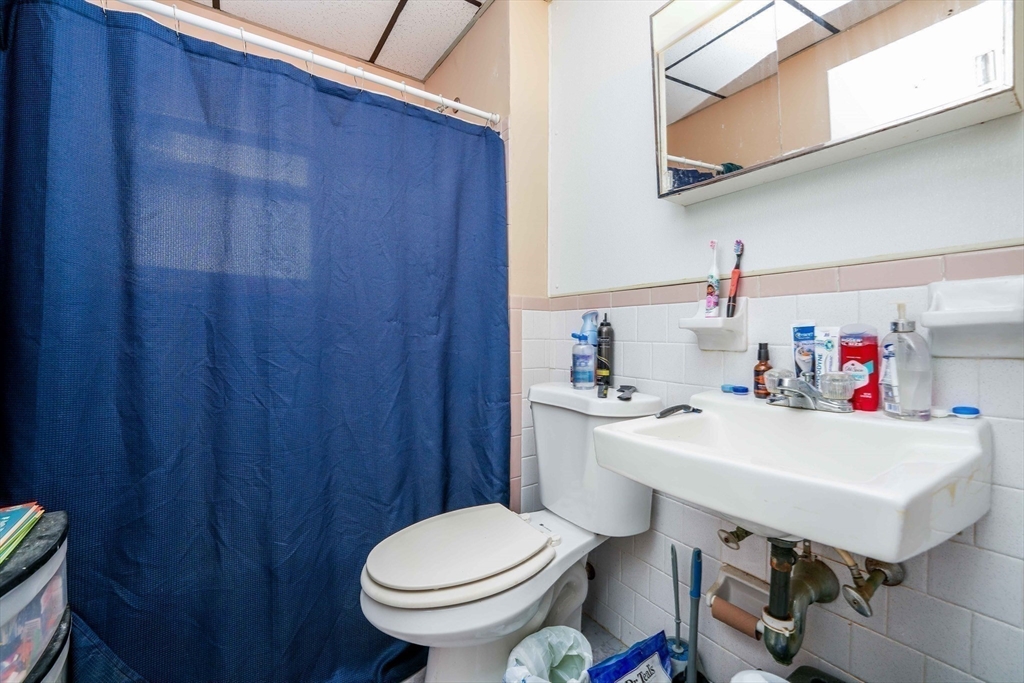 83 Jencks Street Fall River, MA 02723 - Photo 21 of 38 Gallery Image 21