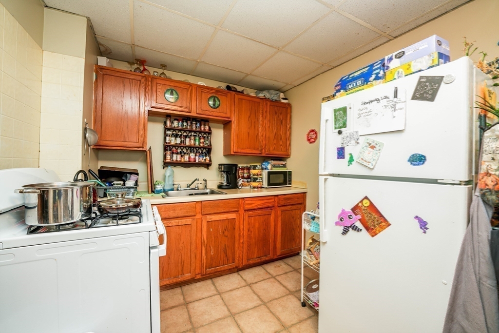 83 Jencks Street Fall River, MA 02723 - Photo 27 of 38 Gallery Image 27