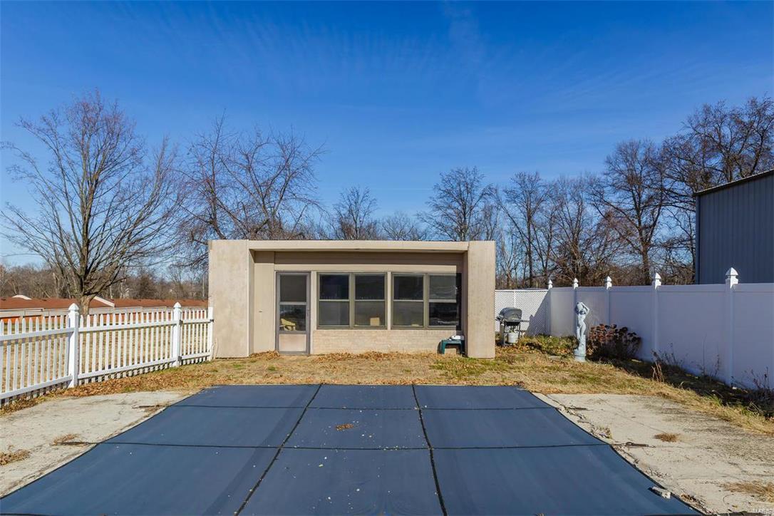 15 North Service Road St. Peters, MO 63376 - Photo 15 of 23 Gallery Image 15