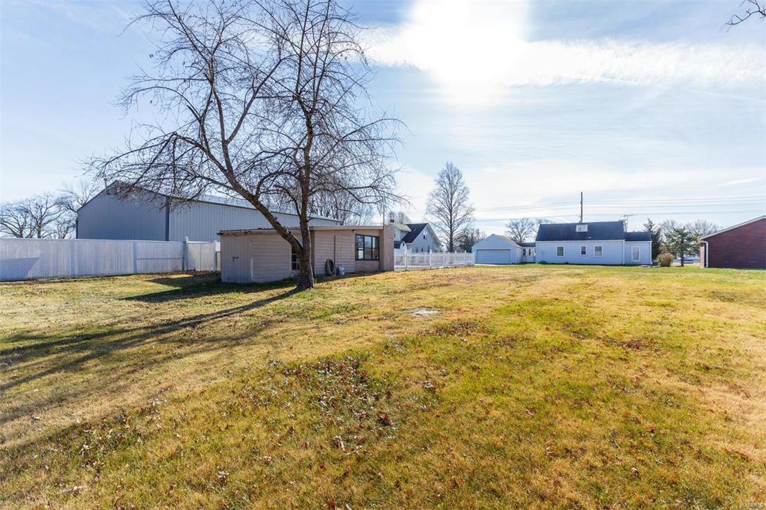 15 North Service Road St. Peters, MO 63376 - Photo 5 of 23 Gallery Image 5