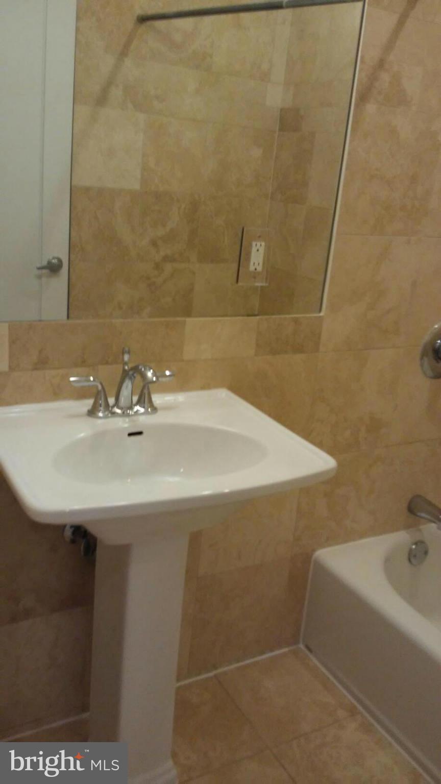 1531 Park Road Northwest, Unit 4 Washington, DC 20010 - Photo 11 of 16 Bath