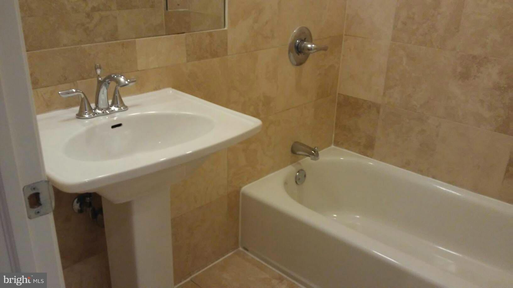 1531 Park Road Northwest, Unit 4 Washington, DC 20010 - Photo 12 of 16 Bath